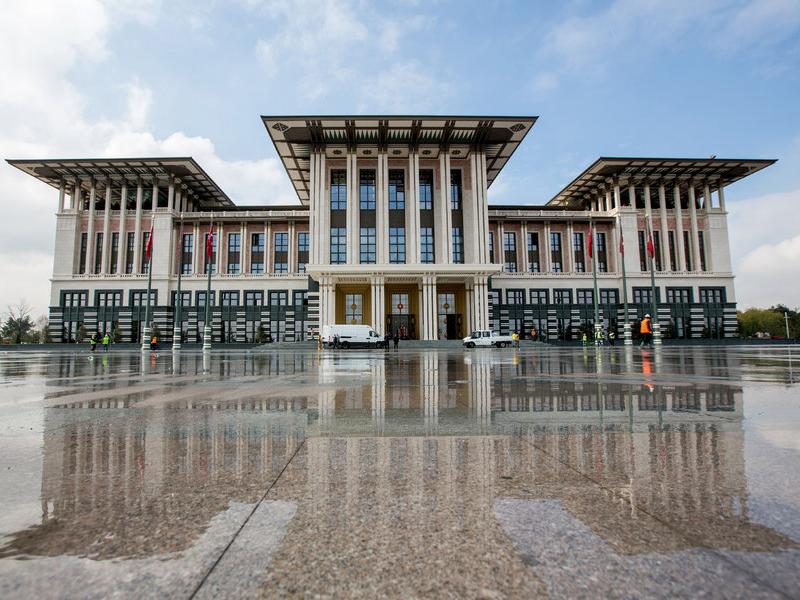 turkey-palace-getty_custom-1de5c735ec041c48e5a8c239551a117b4ab2d546-s900-c85.jpg
