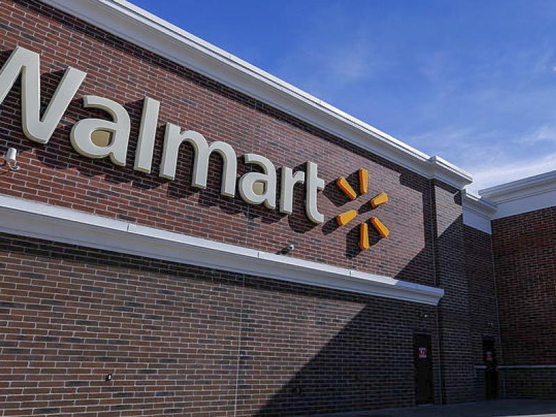 w02-61508walmartstore_0.jpg