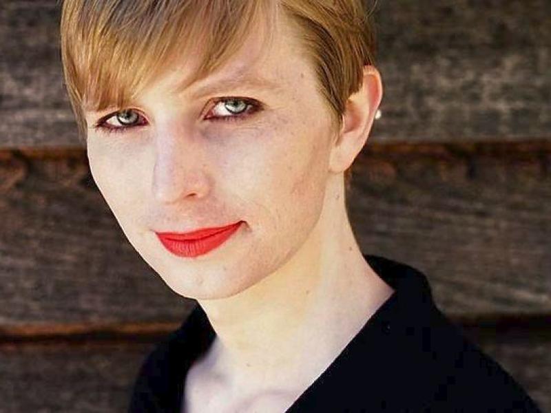 w13-232441chelseamanning.jpg