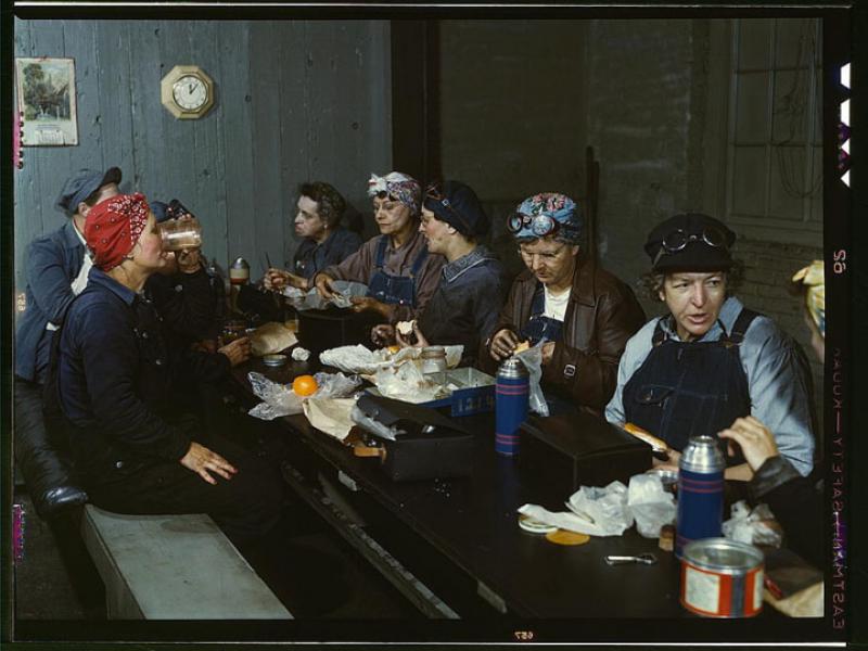 women-working-wwii-438814-h.jpg
