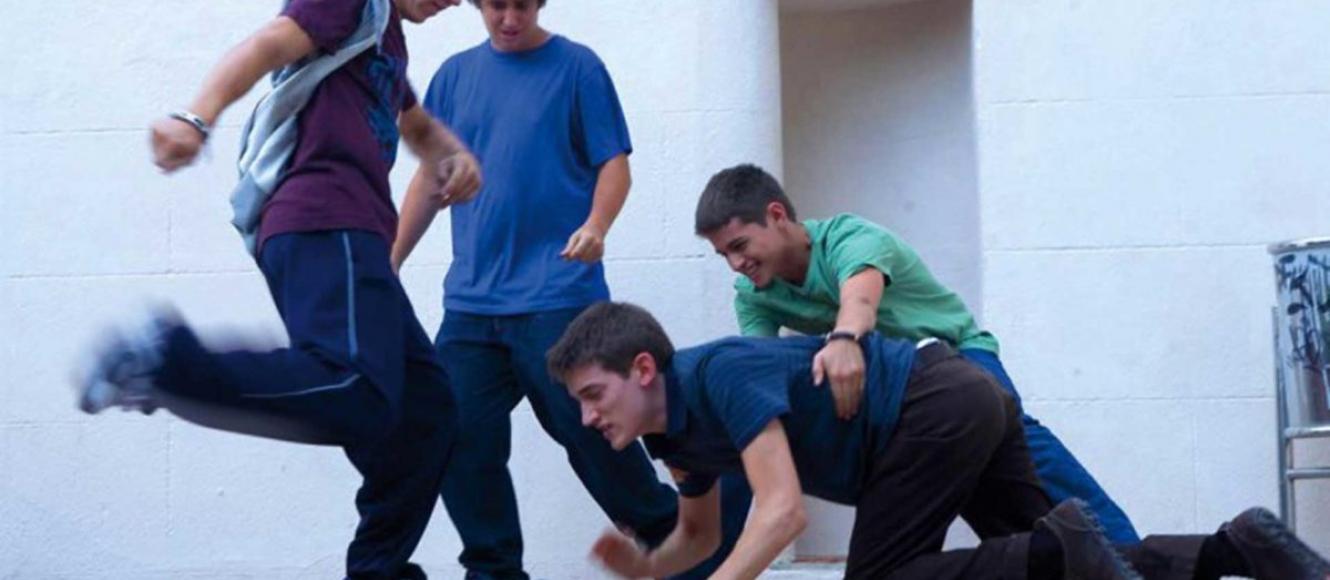 Βία μεταξύ μαθητών