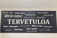 πινακιδα σχολειου φινλανδιας σε ολες τις γλωσσες