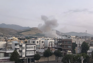 Επίθεση του Ισραήλ εναντίον της Τεχεράνης στο Ιράν, καπνός από αεροπορικό πλήγμα σε πόλη
