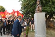 Η Κεντρική Επιτροπή του ΚΚΕ διοργάνωσε στην Άρτα πολιτική εκδήλωση, στο πλαίσιο των τριήμερων εορτασμών για τα 80 χρόνια από τον θάνατο του Άρη Βελουχιώτη 