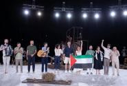 Νατάσσα Μποφίλιου: Ύψωσε τη σημαία της Παλαιστίνης στον Λυκαβηττό