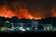 Στις φλόγες η Χίος: 62.000 στρέμματα καμένα