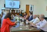 μεταξύ του Ιδρύματος Ευγενίδου και του Ινστιτούτου Εκπαιδευτικής Πολιτικής (ΙΕΠ), παρουσία της Υπουργού Παιδείας, Θρησκευμάτων και Αθλητισμού, Σοφίας Ζαχαράκη