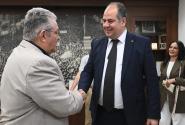 Συνάντηση του Δημήτρη Κουτσούμπα με τον Πρέσβη της Παλαιστίνης