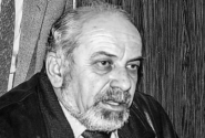 Κώστας Καρβέλης