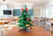 χριστουγεννιάτικο δέντρο σε τάξη