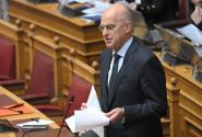 Ο Υπουργός Εθνικής Άμυνας Νίκος Δένδιας μιλάει στη Βουλή