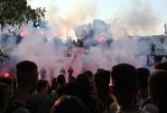 Μαθητές με καπνογόνα σε σχολείο