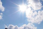 Καλυτερεύει ο καιρός - Ηλιοφάνεια και υψηλότερες θερμοκρασίες