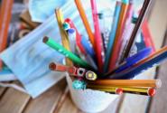 pencils_mask_moluvia_school_sxoleia_covid_koronoios.jpg