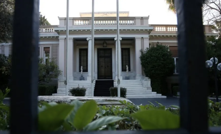 Δεν εξαιρείται κανείς από τη μείωση του φόρου απαντούν κυβερνητικές πηγές στις αιτιάσεις της αντιπολίτευσης