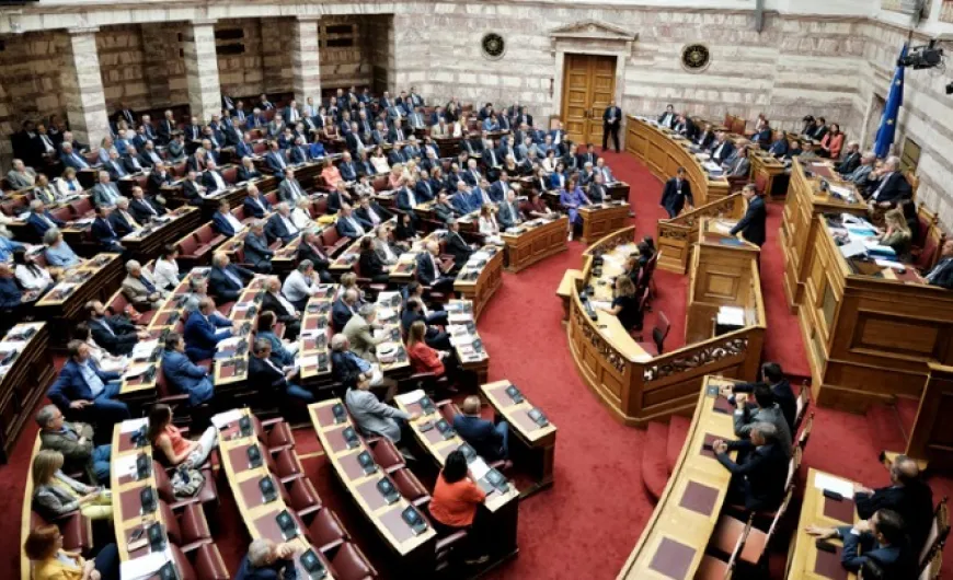 Ψηφίστηκε το νομοσχέδιο για το επιτελικό κράτος