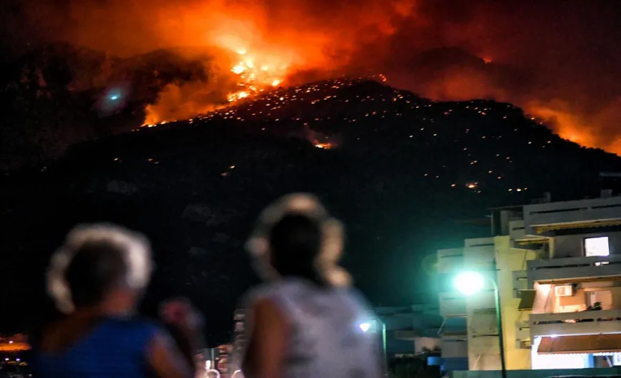 πυρκαγιά λουτράκι