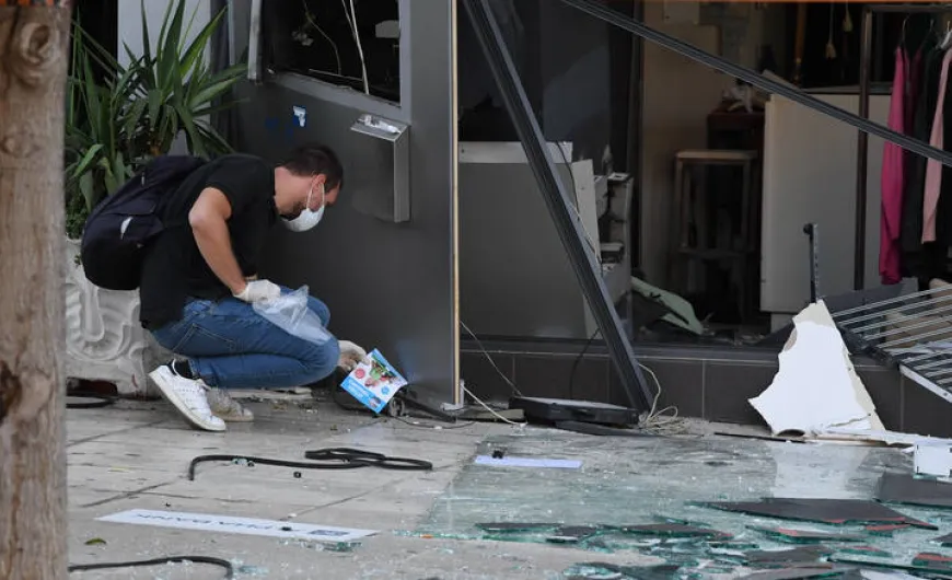 Ισχυρή έκρηξη σε ΑΤΜ στη Γλυφάδα