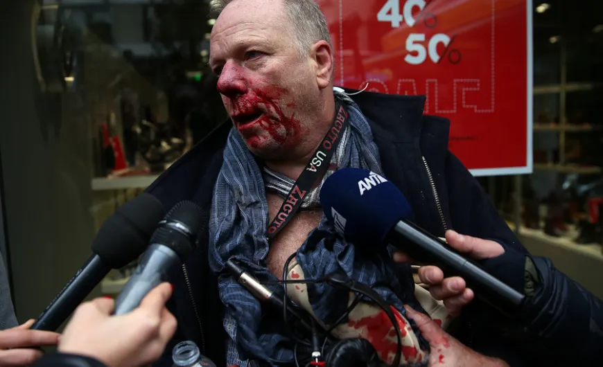 dimosiografos syntagma