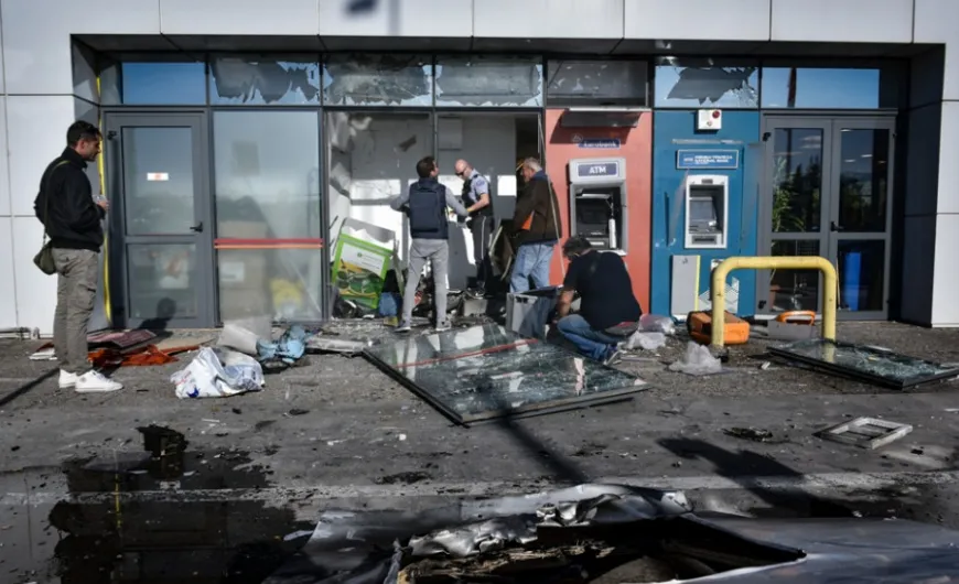 Ανατίναξαν ΑΤΜ τα ξημερώματα στο Περιστέρι