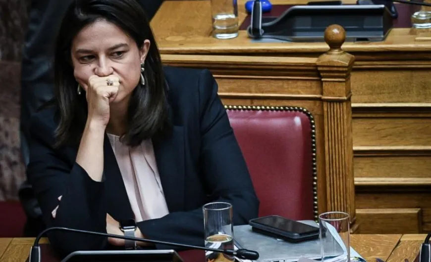νίκη κεραμέως στη βουλή