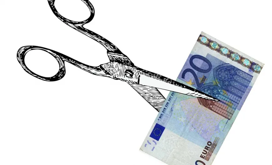 ΑΑΔΕ: Διαγραφή χρεών για πάνω από 100.000 φορολογουμένους