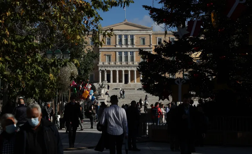 Νέα μέτρα για τους ανεμβολίαστους