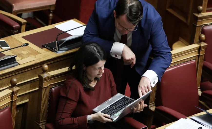 voucher 200 ευρώ laptop νίκη κεραμέως