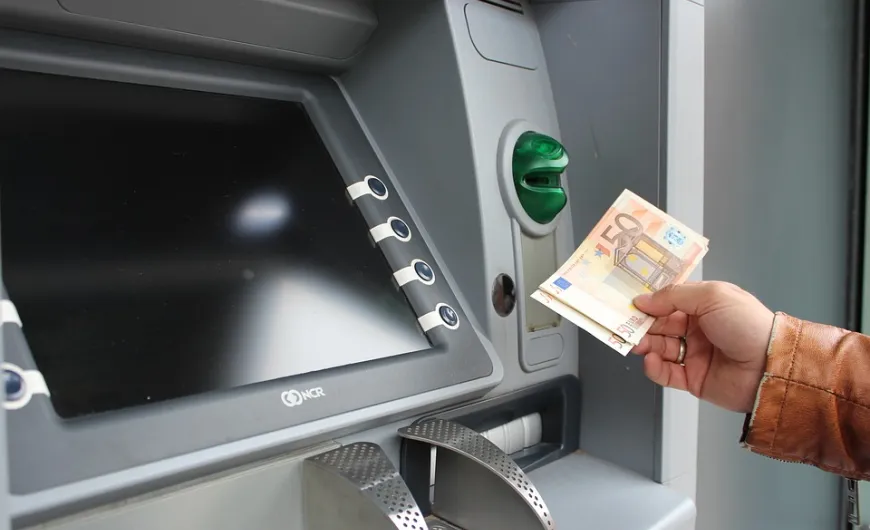 Έκτακτο επίδομα 400€ σε επιστήμονες: Ποιοι το δικαιούνται