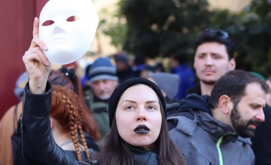 Υποβάθμιση πτυχίων καλλιτεχνών