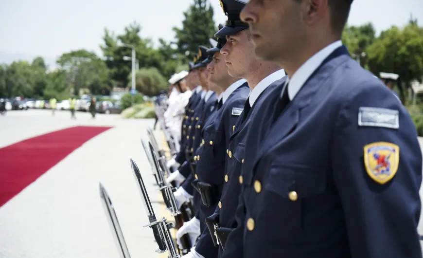 Πανελλήνιες 2021: Οι βάσεις για τις Στρατιωτικές Σχολές
