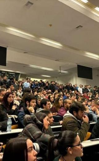 συνελευση φοιτητεσ