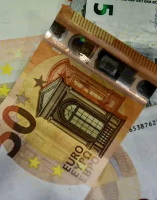 επιδομα 400 ευρώ