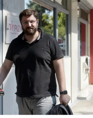 Κώστας Ζαχαριάδης