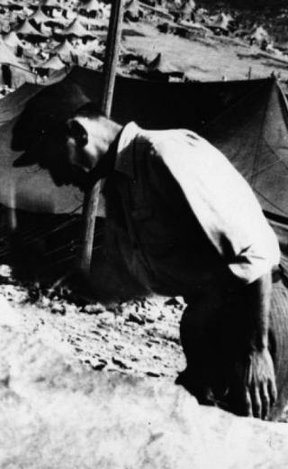 ΜΑΚΡΟΝΗΣΟΣ