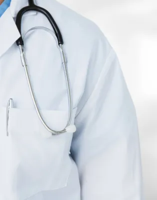 ΓΙΑΤΡΟΣ