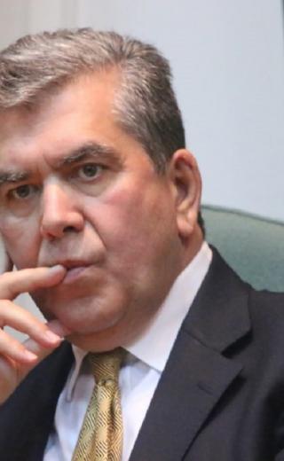 μητροπουλος