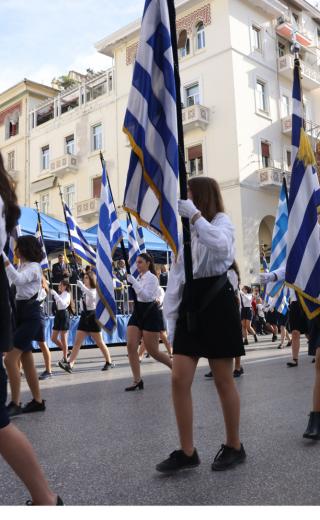 Μαθήτριες στην παρέλαση