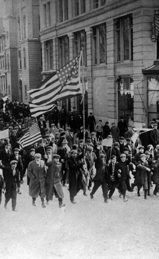 Bread and roses (Για την Πρωτομαγιά 2026)