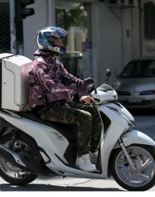 μηχανή delivery
