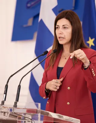 Η Υπουργός Παιδείας, Σοφία Ζαχαράκη