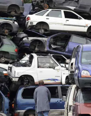Αυτοκίνητα σε απόσυρση