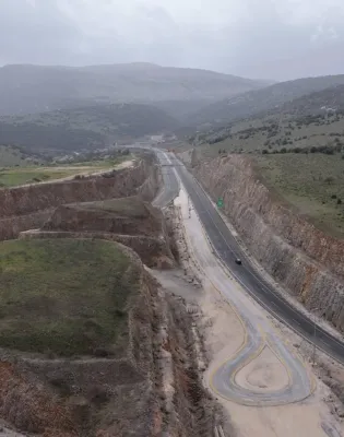 Αυτός είναι ο νέος αυτοκινητόδρομος των 70 χλμ. που θα ενώσει την Ελλάδα με την Αλβανία