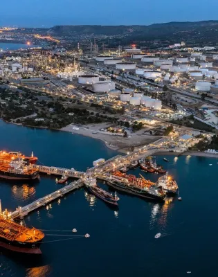 Πανοραμική φωτογραφία από το διυλιστήριο της Motor Oil