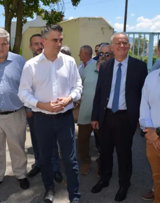 Ο υπουργός Υποδομών και Μεταφορών επισκέφθηκε σχολικές μονάδες της Μεσσηνίας