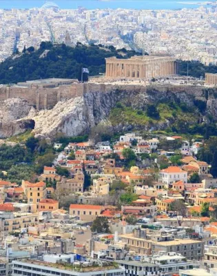 Πανοραμική φωτογραφία της Αθήνας με ακίνητα