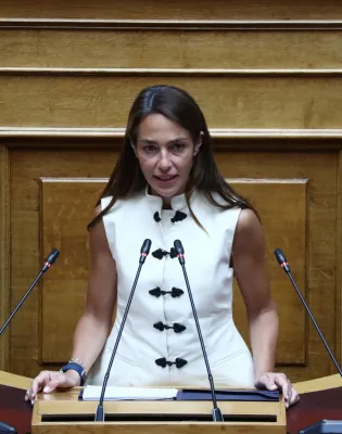Η υπουργός Κοινωνικής Συνοχής Δόμνα Μιχαηλίδου