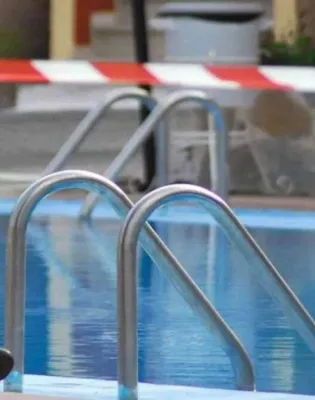 Νεκρή τουρίστρια σε πισίνα στο Πεταλίδι