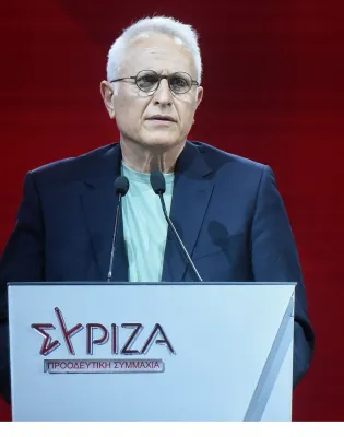 Γιάννης Ραγκούσης
