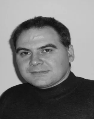 Ο εκπαιδευτικός Κώστας Θεριανός 